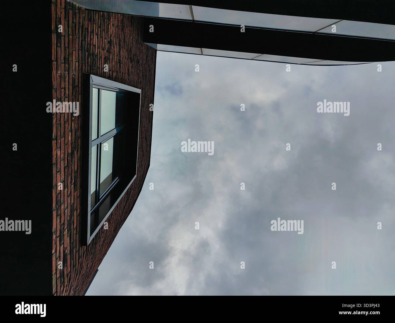 Architektonisches Flüstern zum Himmel. Stockfoto