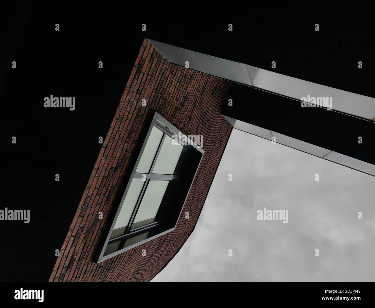 Architektonisches Flüstern zum Himmel. Stockfoto