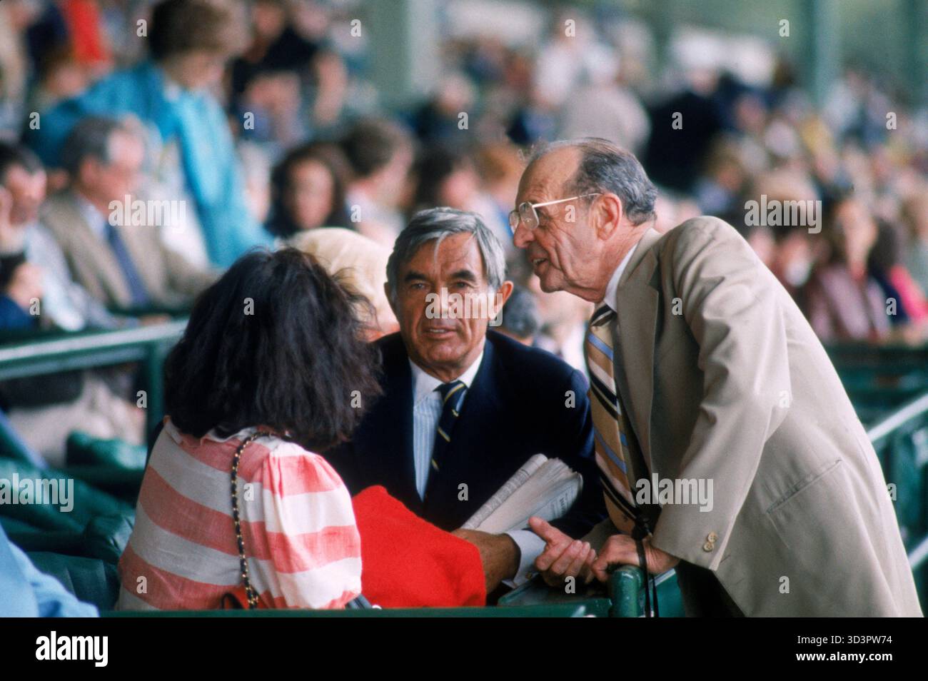 Woody Stephens-Vollblut-Pferdetrainer auf der Hialeah Race Track. Stockfoto