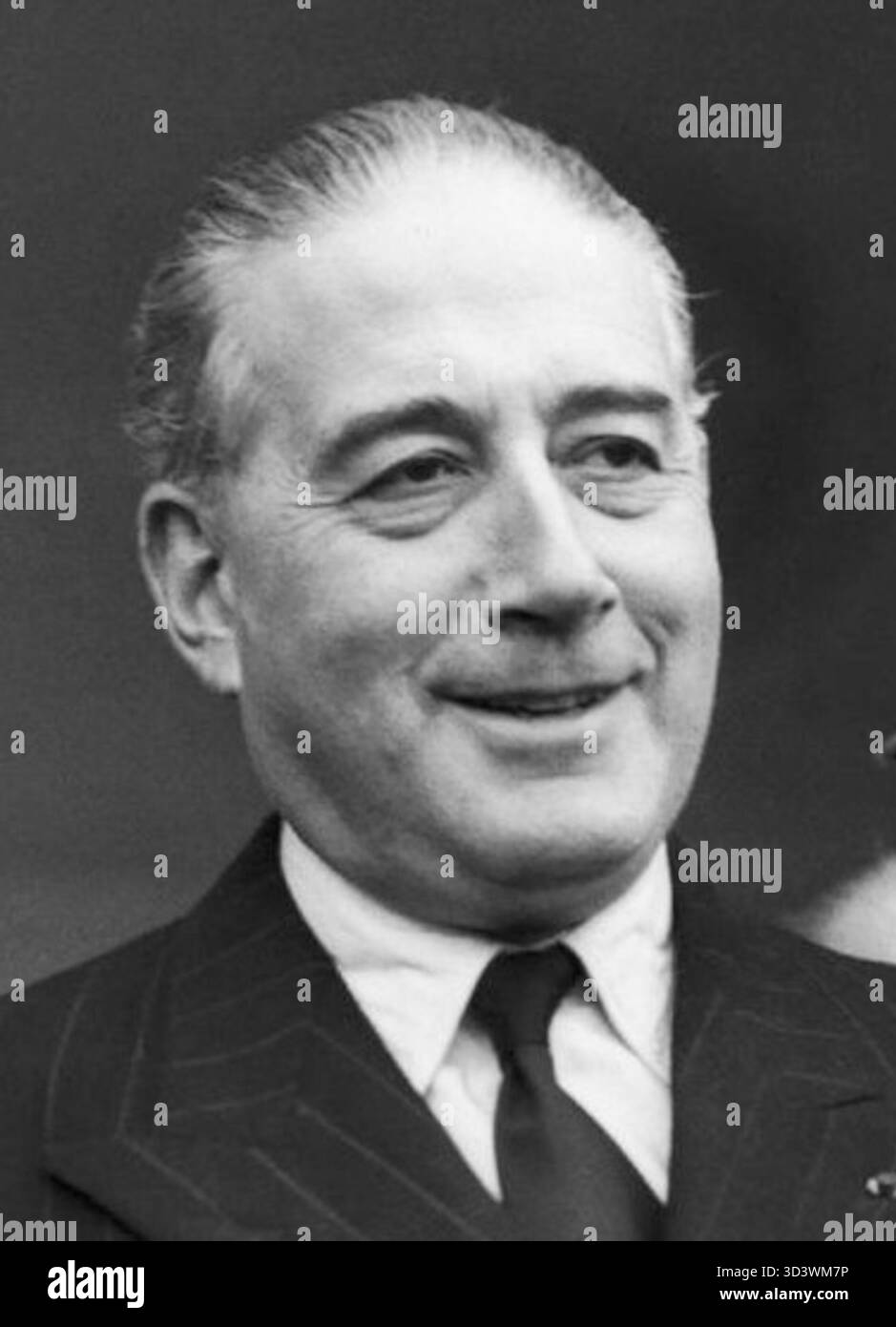 Dieses Foto vom 27. Oktober 1949 zeigt René Mayer, den französischen Justizminister (Garde des Sceaux) in der Regierung von Georges Bidault in der Nachkriegszeit. Stockfoto