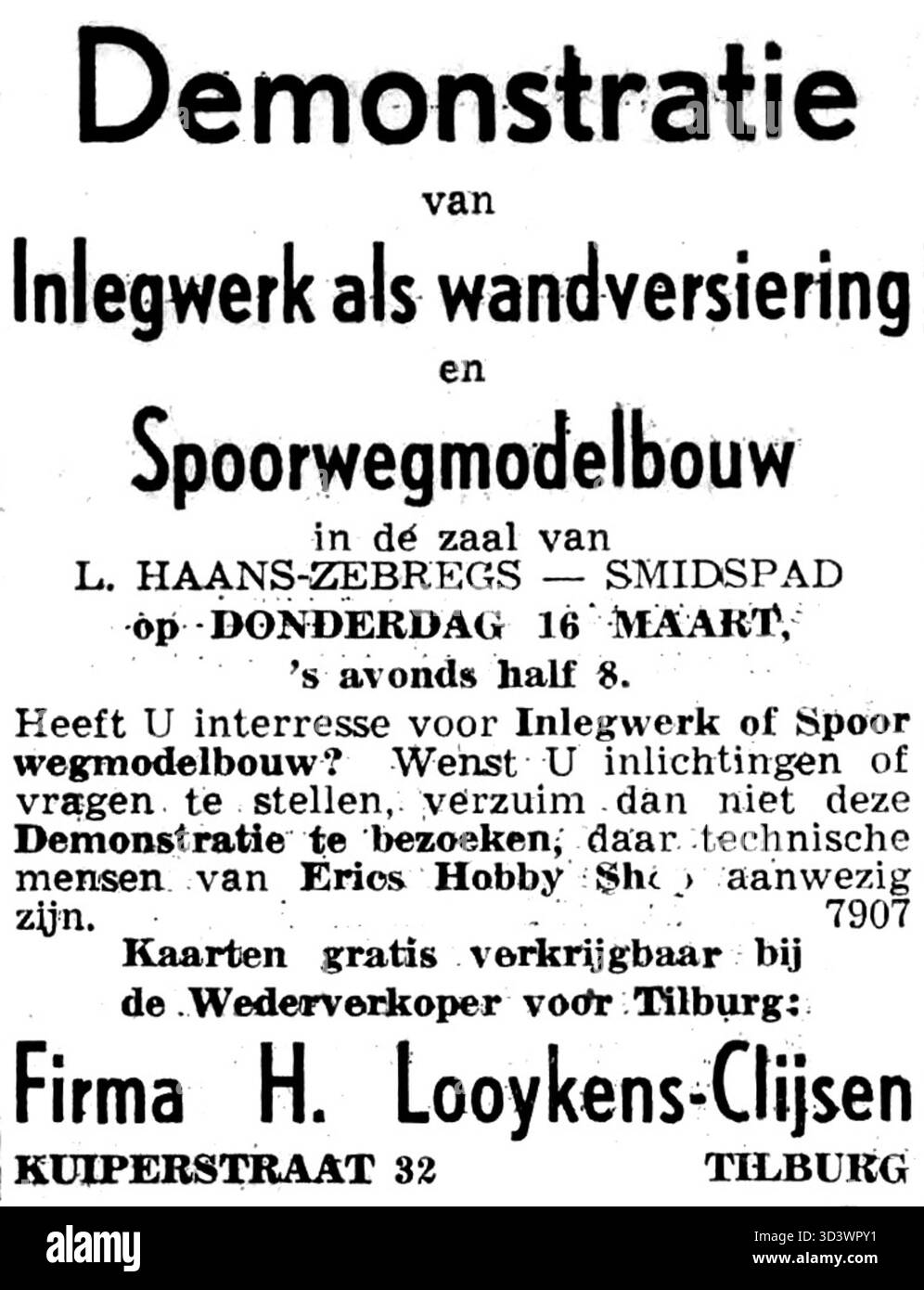 Diese Werbung der *Nieuwsblad van het Zuiden* (11. März 1950) zeigt eine Demonstration von Intarsien als Wanddekoration und Modelleisenbahnbau. Es spiegelt die Handwerkskunst und die Interessen der Zeit wider. Stockfoto