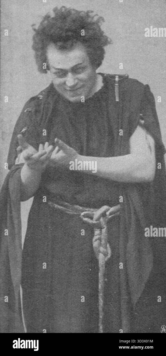 Ein Foto von Otto Briesemeister aus dem Jahr 1904 als Loge, die Figur aus Wagners „der Ring des Nibelungen“. Briesemeister, ein angesehener Tenor, spielte in dieser ikonischen Rolle. Dieses Bild spiegelt die Opernatmosphäre und den Stil der Zeit wider. Stockfoto