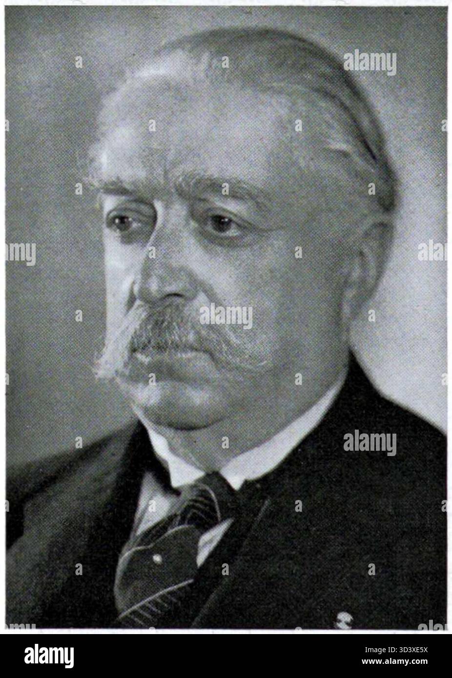 Ein Porträt von Emanuel van Dien, aufgenommen 1938. Van Dien war eine bedeutende Figur in den niederländischen politischen und sozialen Kreisen während des frühen 20. Jahrhunderts. Stockfoto