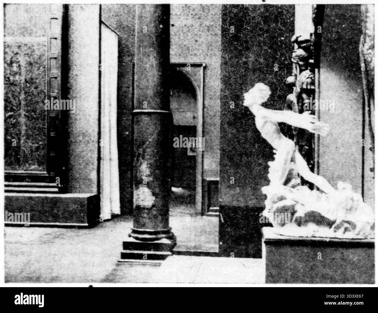 Der Nachtwachtzaal im Rijksmuseum in Amsterdam war mit Kunstwerken aus der Ausstellung „Onze Kunst van Heden“ im Jahr 1939 gefüllt. Stockfoto