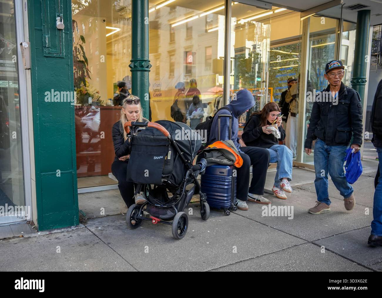 Aktivität in Chinatown in New York am Samstag, 1. November 2025. (© Richard B. Levine) Stockfoto