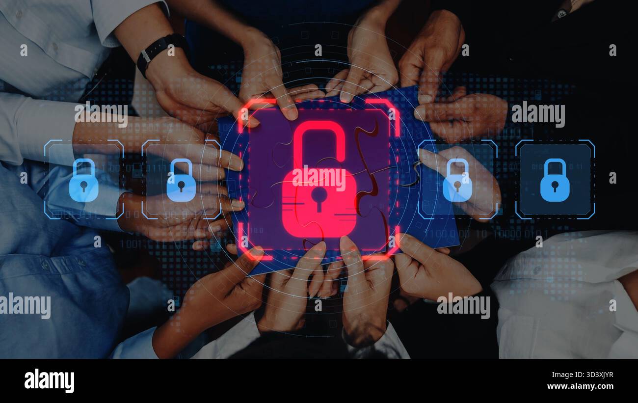 Eine Gruppe unterschiedlicher Hände trifft sich bei einer digitalen Darstellung der Sicherheit, die die Zusammenarbeit beim Schutz von Daten und der Verbesserung unterstreicht Stockfoto