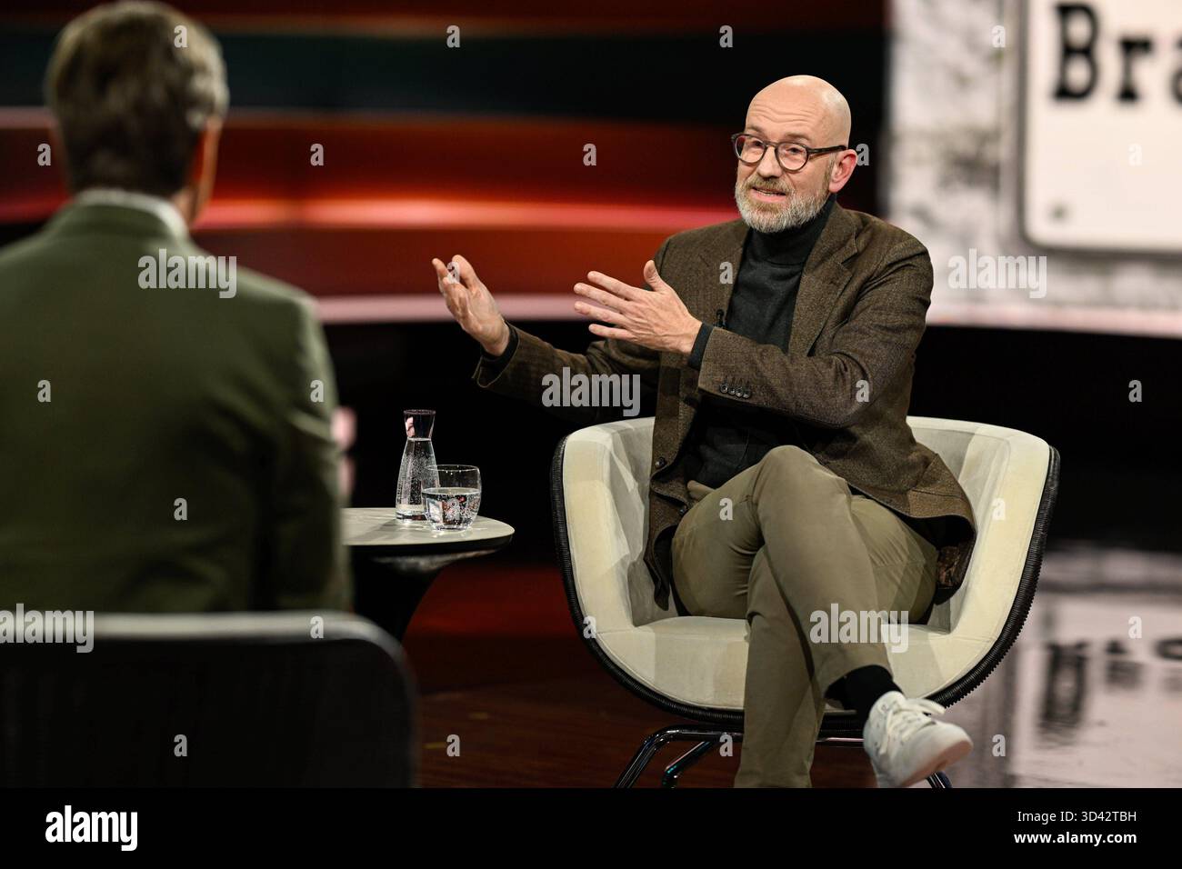 Markus Lanz li. mit Dr. Peter Tauber 10/25 Ihr Markus Lanz li. Und Dr. Peter Tauber am 28. Oktober 2025 in Markus Lanz , ZDF TV Fernsehen Talkshow Talkshow Talkshow Deutschland deutsch deutscher Mann Männer Politiker Politik CDU Ex ehemaliger ehemaliger Generalsekretär Mann Italien italienisch italienisch-deutscher Moderator Fotografie Fotograf Journalist Journalismus Journalismus Journalist Autor Autor Autor Moderator Moderator deutsch-italienischer Moderator Fotograf quer halb sitzend sprechend gestikuliert *** Markus Lanz li mit Dr. Peter Tauber 10 25 Ihre Markus Lanz li a Stockfoto