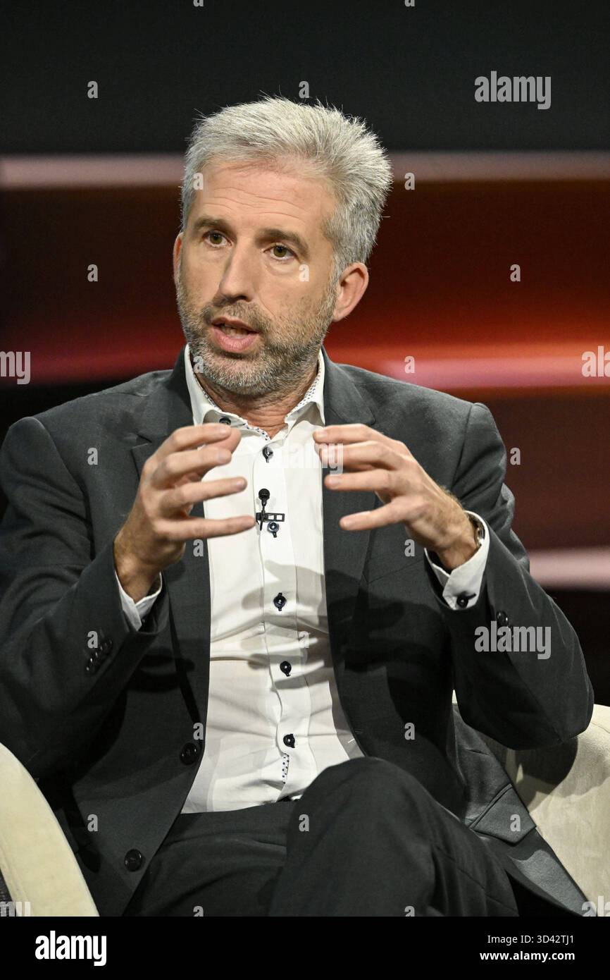 Boris Palmer Politiker 10/25 ihr Boris Palmer am 29. Oktober 2025 in Markus Lanz , ZDF Aufzeichnung vom 28. Oktober 2025 TV Fernsehen Talkshow Talkshow Deutschland deutsch deutscher Mann Politik parteilos parteiloser ex ehemaliger Grüner Grünen ob Oberbürgermeister Tübingen deutscher Politiker Bürgermeister hoch halb sitzend sprechend gestikuliert *** Boris Palmer Politiker 10 25 Ihr Boris Palmer am 29. Oktober 2025 in Markus Lanz , ZDF Aufnahme vom 28. Oktober 2025 TV-Talkshow Talkshow Deutschland Deutsch deutscher Mann Politik Nichtparteigänger Ex Green Gree Stockfoto