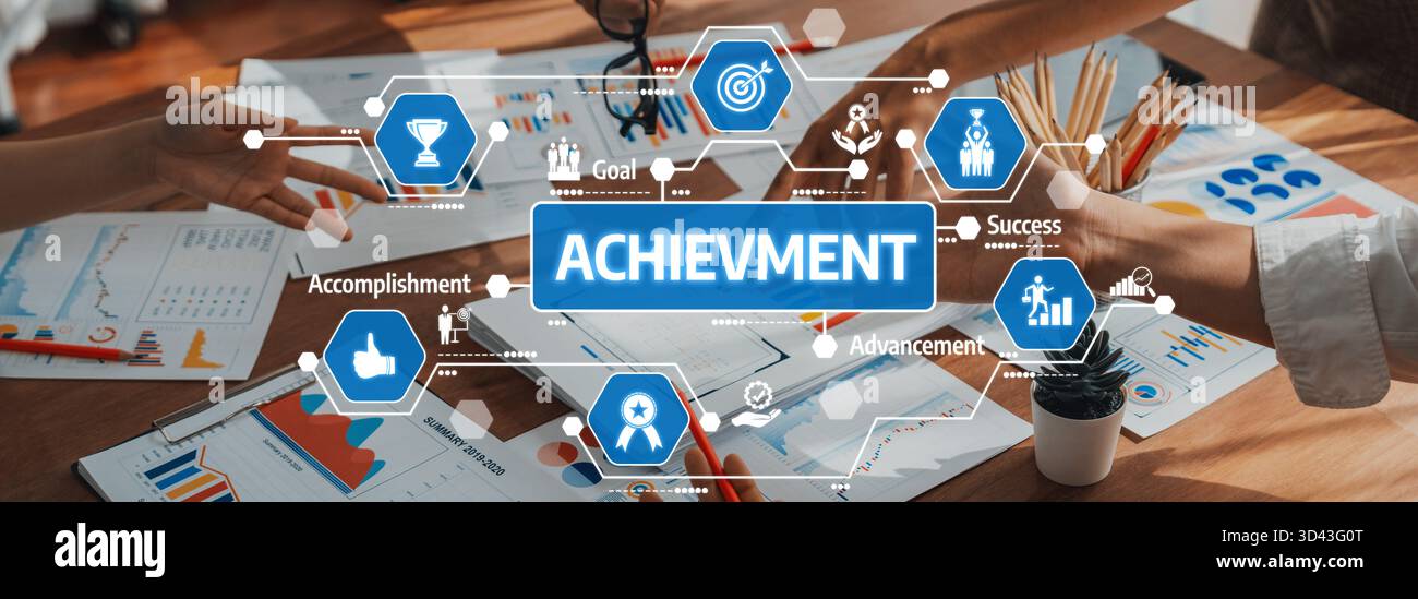 Ein dynamisches Geschäftsumfeld, in dem Teamarbeit und Leistung präsentiert werden. Visuelle Elemente umfassen Diagramme, Ziele und Strategien, die den Erfolg und betonen Stockfoto