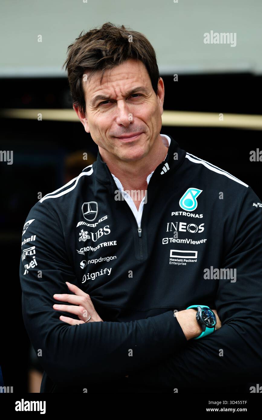 Sao Paulo, Brasilien. November 2025. Toto Wolff (AUT) - Mercedes F1 Team Principal während der Formel 1 MSC Cruises Grande Premio de Sao Paulo 2025, Sao Paulo, Brasilien, Autodromo Jose Carlos Pace vom 6. Bis 9. November 2025. Runde 21 von 24 der FIA Formel-1-Weltmeisterschaft 2025. Quelle: Alessio De Marco | Avens-Images.com/Alamy Live News Stockfoto