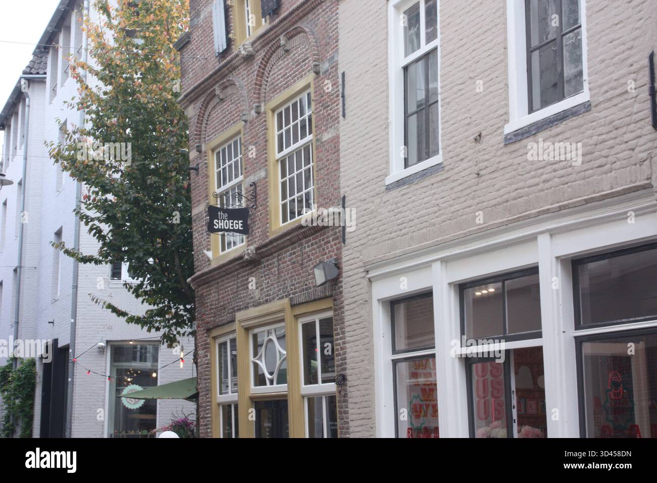 Geschäfte in der Kruisstraat in den Bosch, Niederlande Stockfoto