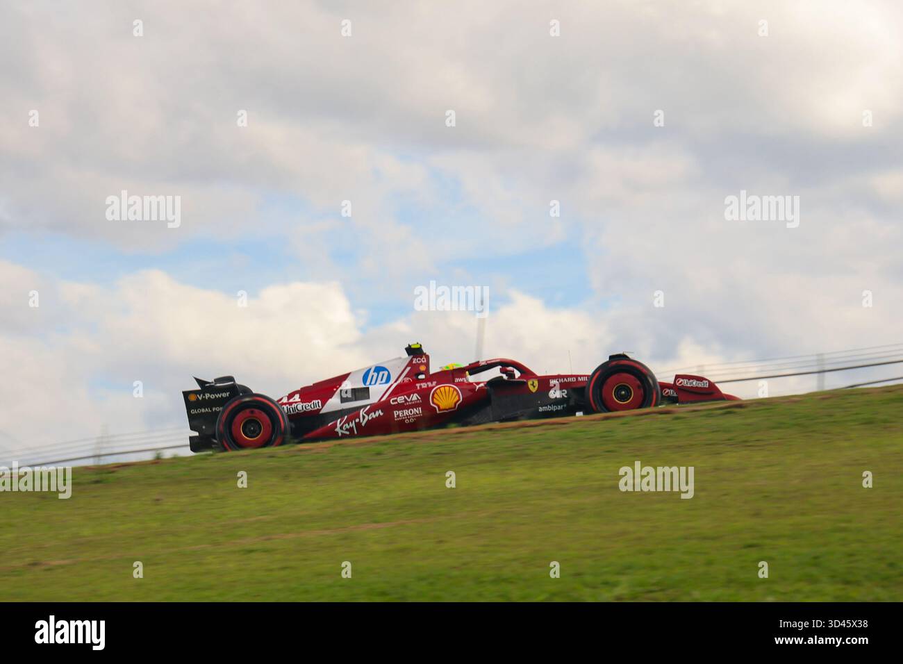 Sao Paulo, BH. 08/11/2025. Lewis Hamilton aus Großbritannien fuhr den (44) Scuderia Ferrari HP SF-25 Ferrari während der Formel 1 MSC Cruises Grande Premio de Sao Paulo 2025. Quelle: Alessio Morgese / Alamy Live News Stockfoto