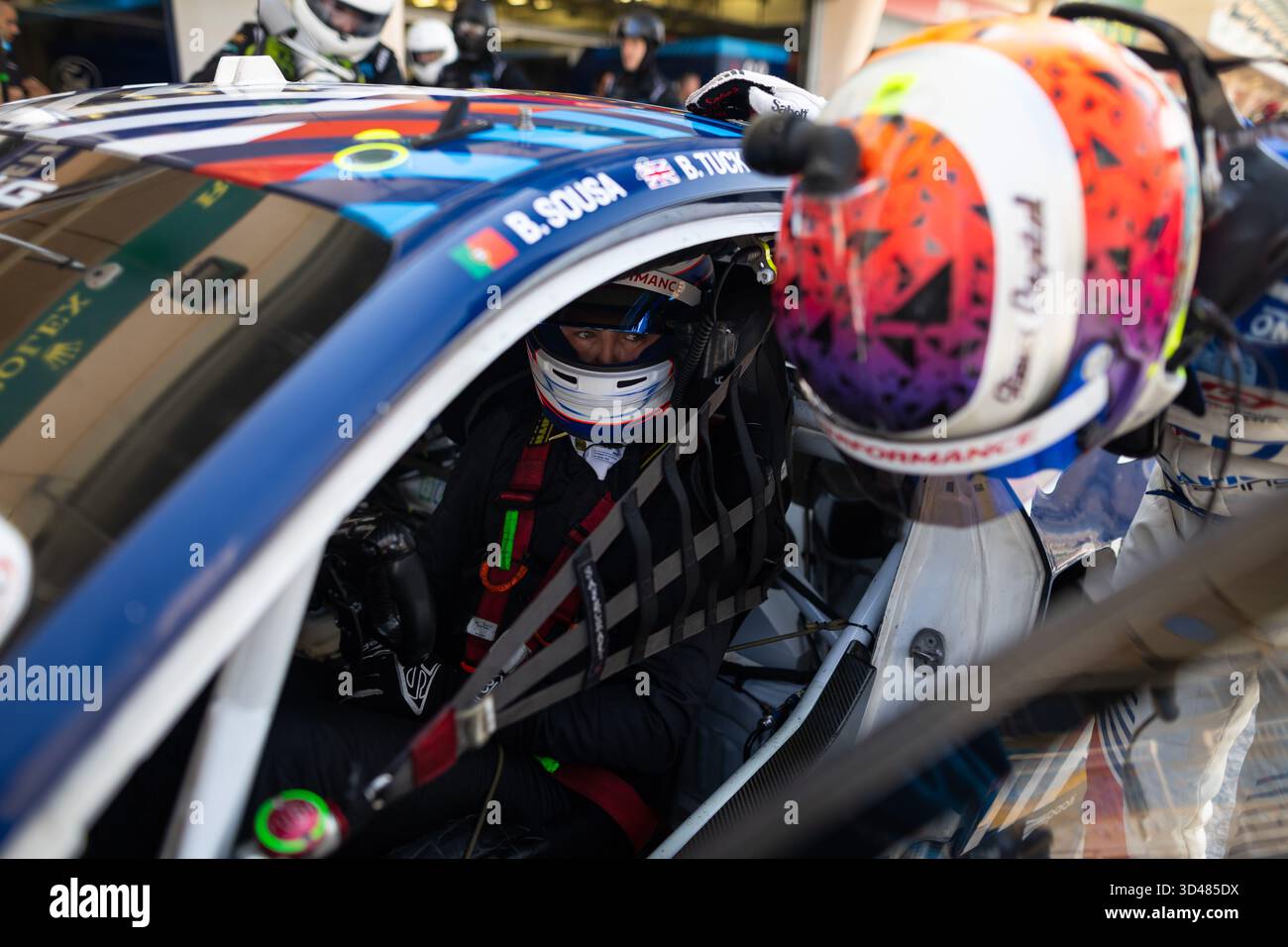 SARGEANT Logan (usa), Proton Competition, Ford Mustang LMGT3 #77, LM GT3, Porträt während des Rookie Tests der FIA World Endurance Championship 2025 2025, am 9. November 2025 auf dem Bahrain International Circuit in Sakhir, Bahrain Stockfoto