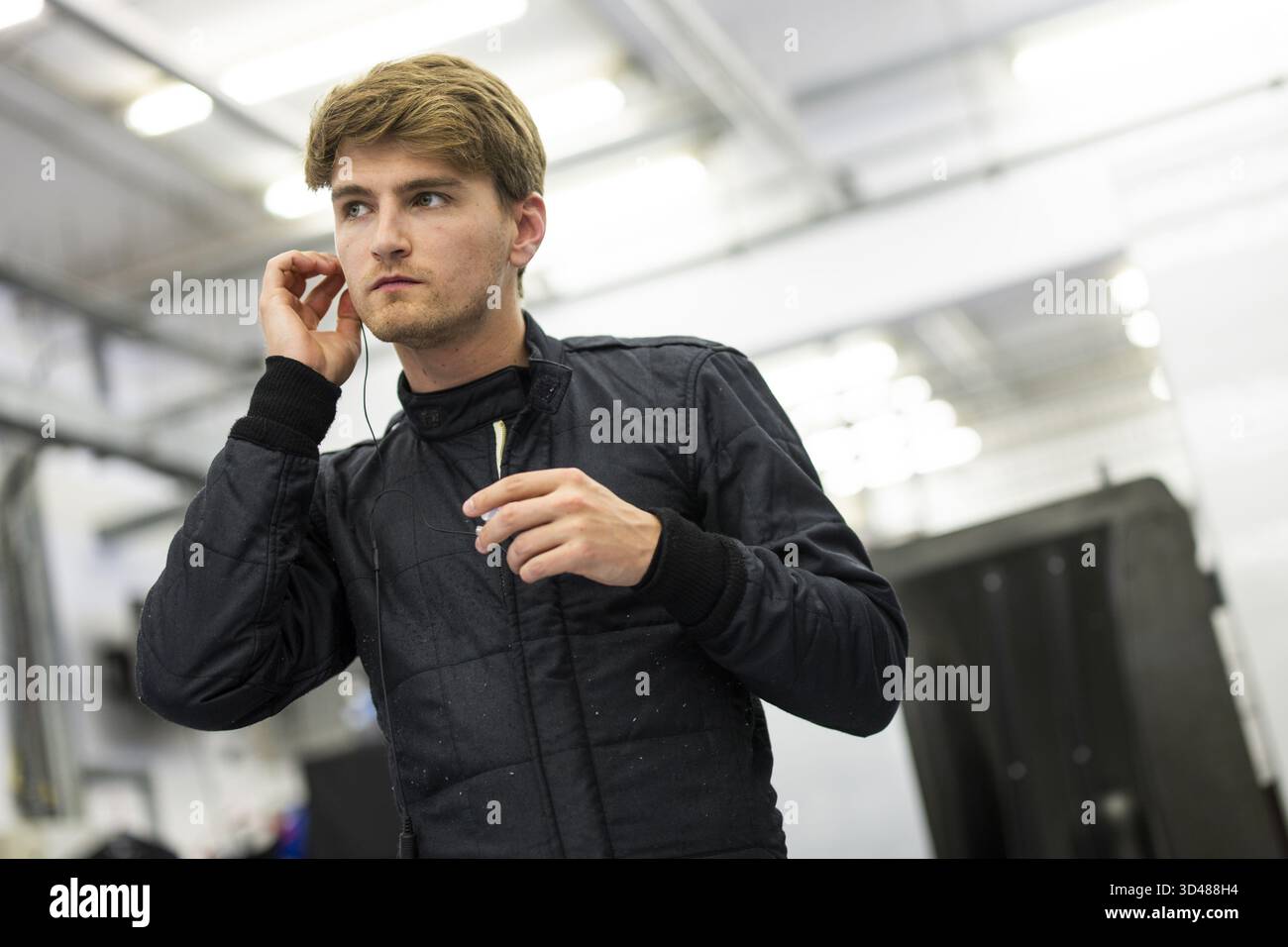 SARGEANT Logan (usa), Proton Competition, Ford Mustang LMGT3 #77, LM GT3, Aktion während des Rookie Tests der FIA World Endurance Championship 2025 2025, am 9. November 2025 auf dem Bahrain International Circuit in Sakhir, Bahrain Stockfoto
