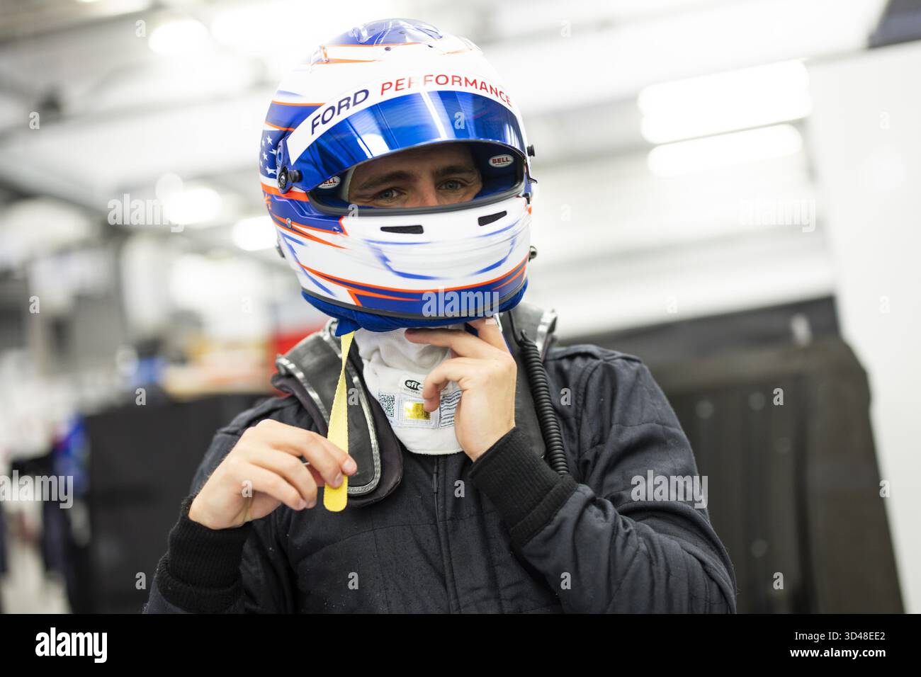 SARGEANT Logan (usa), Proton Competition, Ford Mustang LMGT3 #77, LM GT3, Aktion während des Rookie Tests der FIA World Endurance Championship 2025 2025, am 9. November 2025 auf dem Bahrain International Circuit in Sakhir, Bahrain Stockfoto