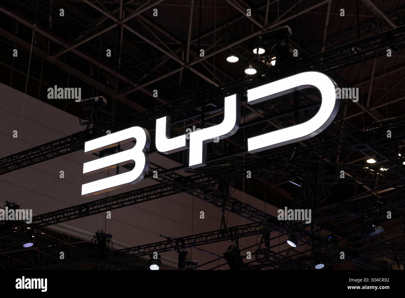 Tokio, Japan. 30. Oktober 2025. BYD-Branding auf der Japan Mobility Show 2025. - 20251030_PD17831 Credit: APA-PictureDesk/Alamy Live News Stockfoto