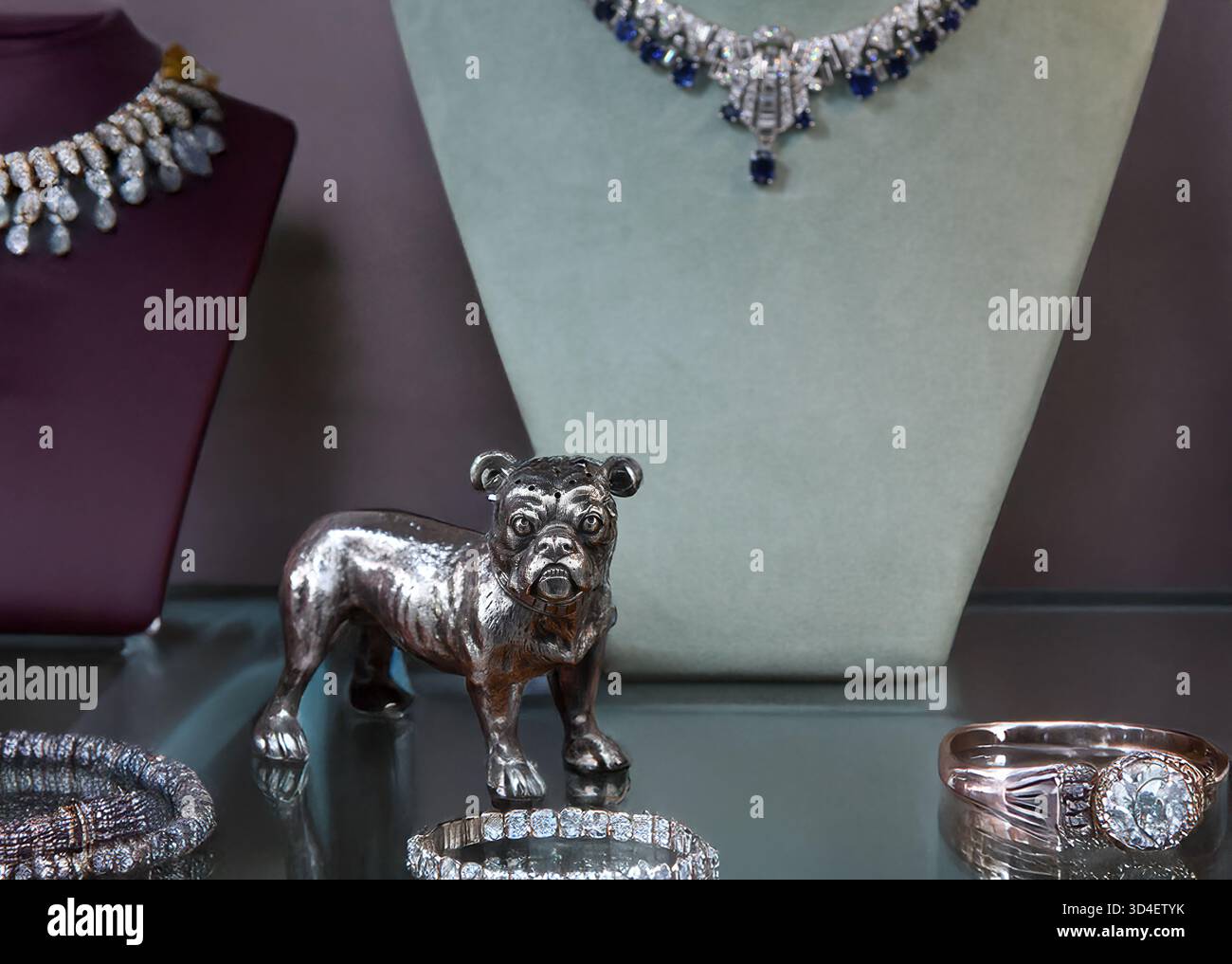 Bulldogge aus Sterlingsilber Stockfoto