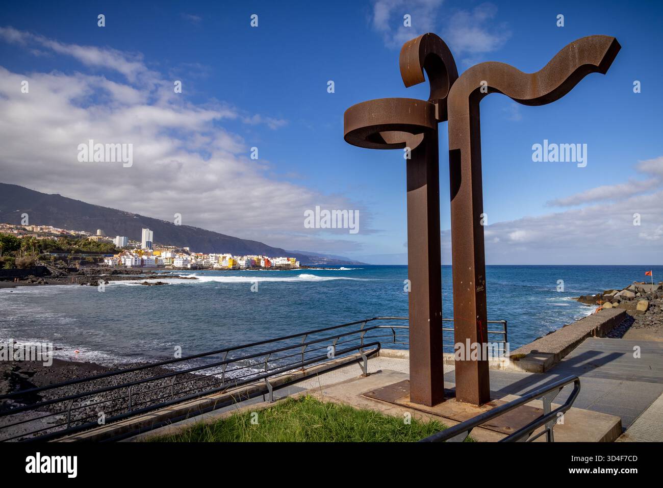 Blick über Playa Jardin und Playa Maria Jimenez nach Punta Brava, Puerto de la Cruz, Teneriffa, Kanarischen Inseln, Islas Canarias, Spanien, Spanisch, España, Stockfoto