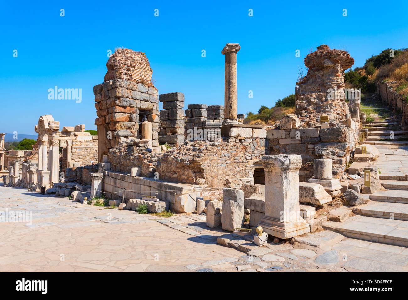 Ephesus war eine Stadt im antiken Griechenland. Ephesus oder Efes liegt in der Nähe der modernen Stadt Selcuk in der Provinz Izmir in der Türkei. Stockfoto