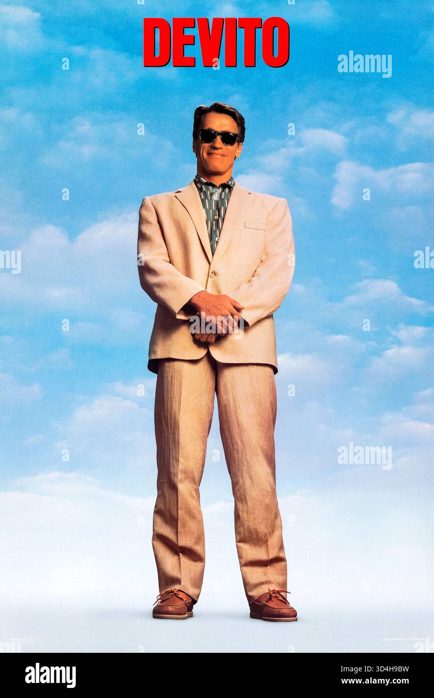 Zwillinge (1988) unter der Regie von Ivan Reitman mit Arnold Schwarzenegger als Julius Benedict. Zwei unwahrscheinliche brüderliche Zwillinge, die bei der Geburt im Rahmen eines genetischen Experiments getrennt wurden, vereinen sich wieder und begeben sich auf eine Reise, um ihre Mutter zu finden, ihre starken Unterschiede zu entdecken und eine einzigartige Verbindung zu bilden. Foto eines Original-Posters aus dem Jahr 1988 (US Advance Poster), das NUR ZUR REDAKTIONELLEN VERWENDUNG VERWENDET WIRD. Quelle: BFA / Universal Pictures Stockfoto