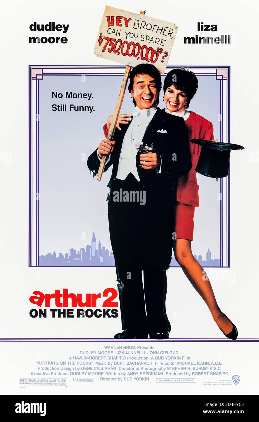 Arthur 2: On the Rocks (1988) von Bud Yorkin mit Dudley Moore, Liza Minnelli und John Gielgud. Arthur und Linda kämpfen damit, ihr Vermögen zu verlieren, während sie versuchen, eine Familie zu gründen und ihre Ehe zusammenzuhalten. Foto eines Original-Posters aus dem Jahr 1988 (USA), das NUR FÜR REDAKTIONELLE ZWECKE VERWENDET WIRD. Quelle: BFA / Warner Bros Stockfoto