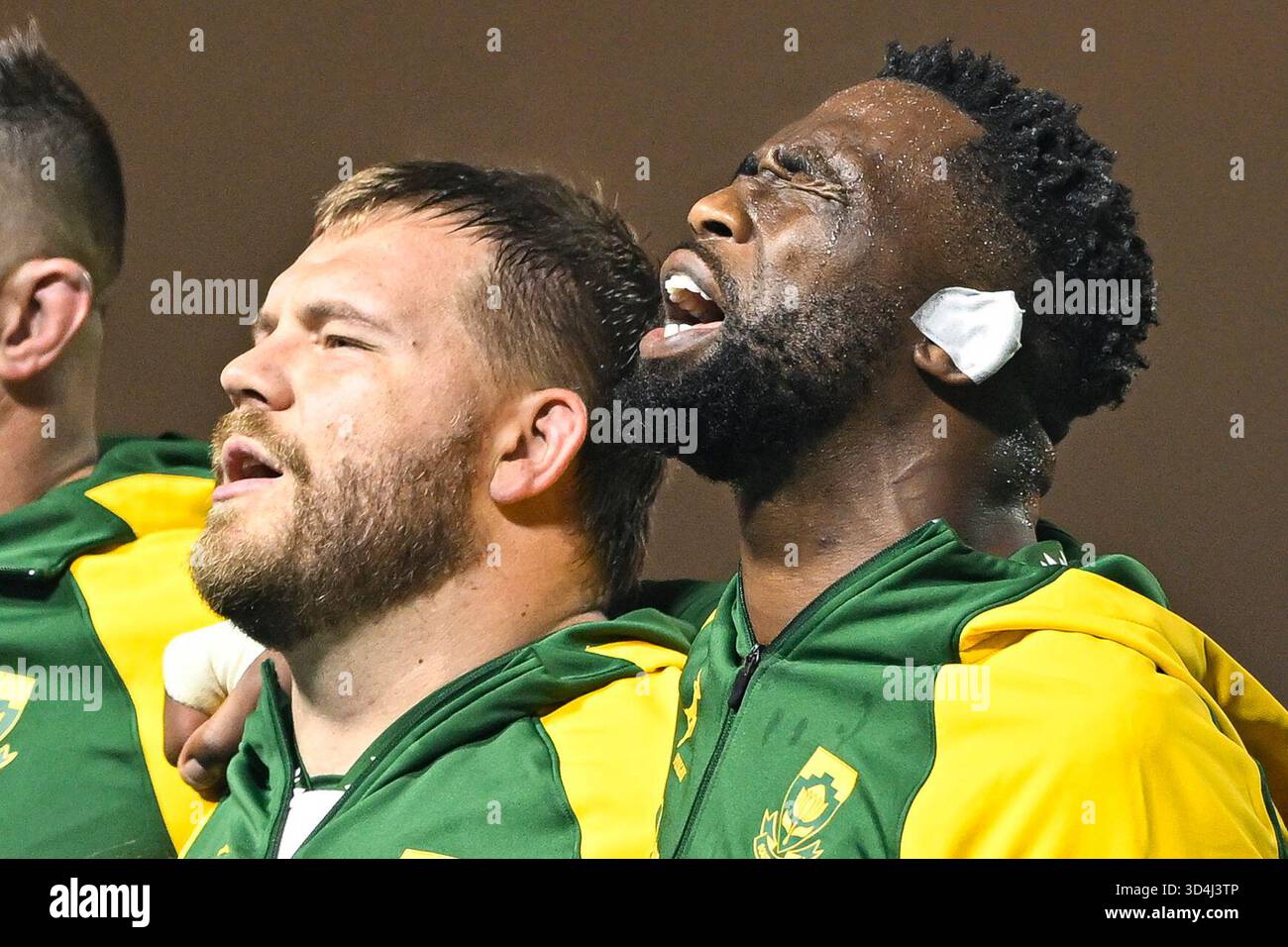 Paris, Frankreich. November 2025. Siyamthanda Siya Kolisi und RSA Team beim Autumn Nations Series XV Rugby union Match France gegen Südafrika (Springboks) am 8. November 2025 im Stade de France in Saint-Denis bei Paris Credit: Victor Joly/Alamy Live News Stockfoto