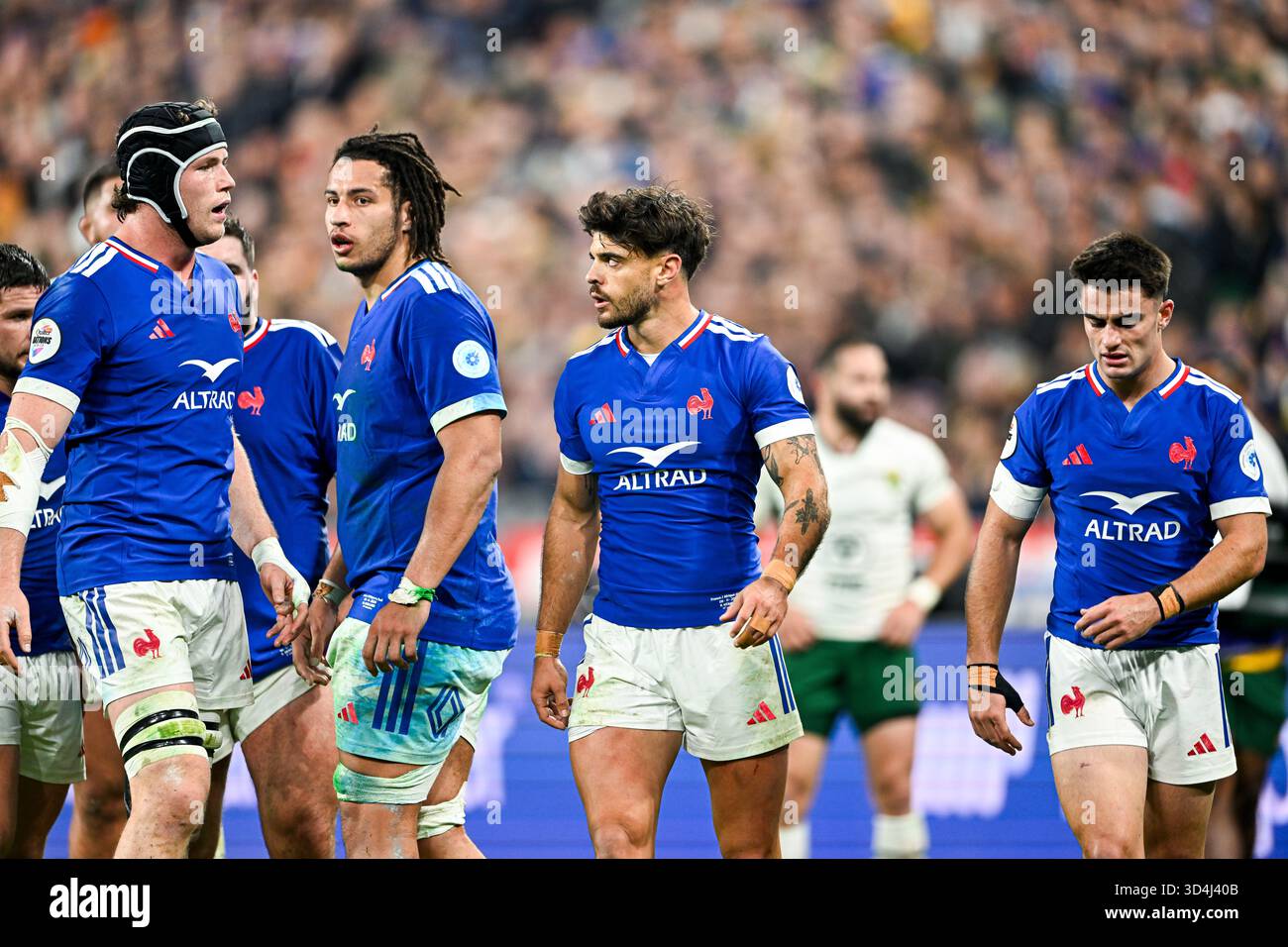 Paris, Frankreich. November 2025. Das französische Team mit Mickael Guillard und Romain Ntamack während des Autumn Nations Series XV Rugby union Match France gegen Südafrika (Springboks) am 8. November 2025 im Stade de France in Saint-Denis bei Paris Credit: Victor Joly/Alamy Live News Stockfoto