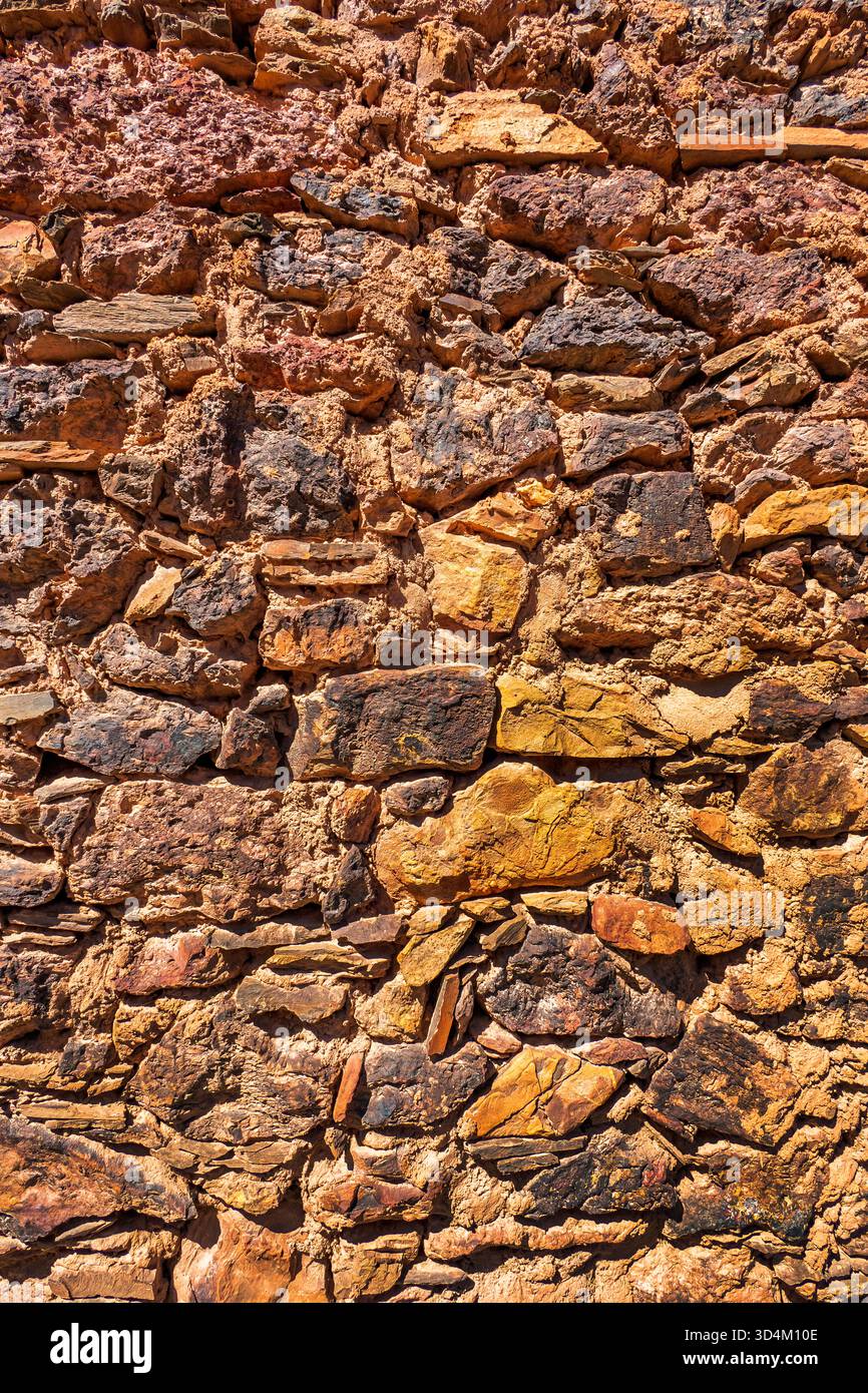 Strukturiertes Hintergrunddesign Mit Natursteinwand Stockfoto