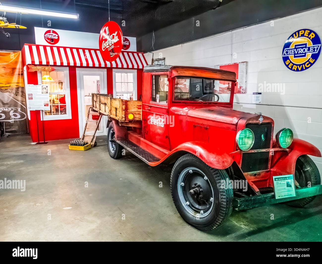 Miles Through Time Automotive Museum befindet sich in der Vintage Garage Antiques in Clarkesville Georgia USA Stockfoto