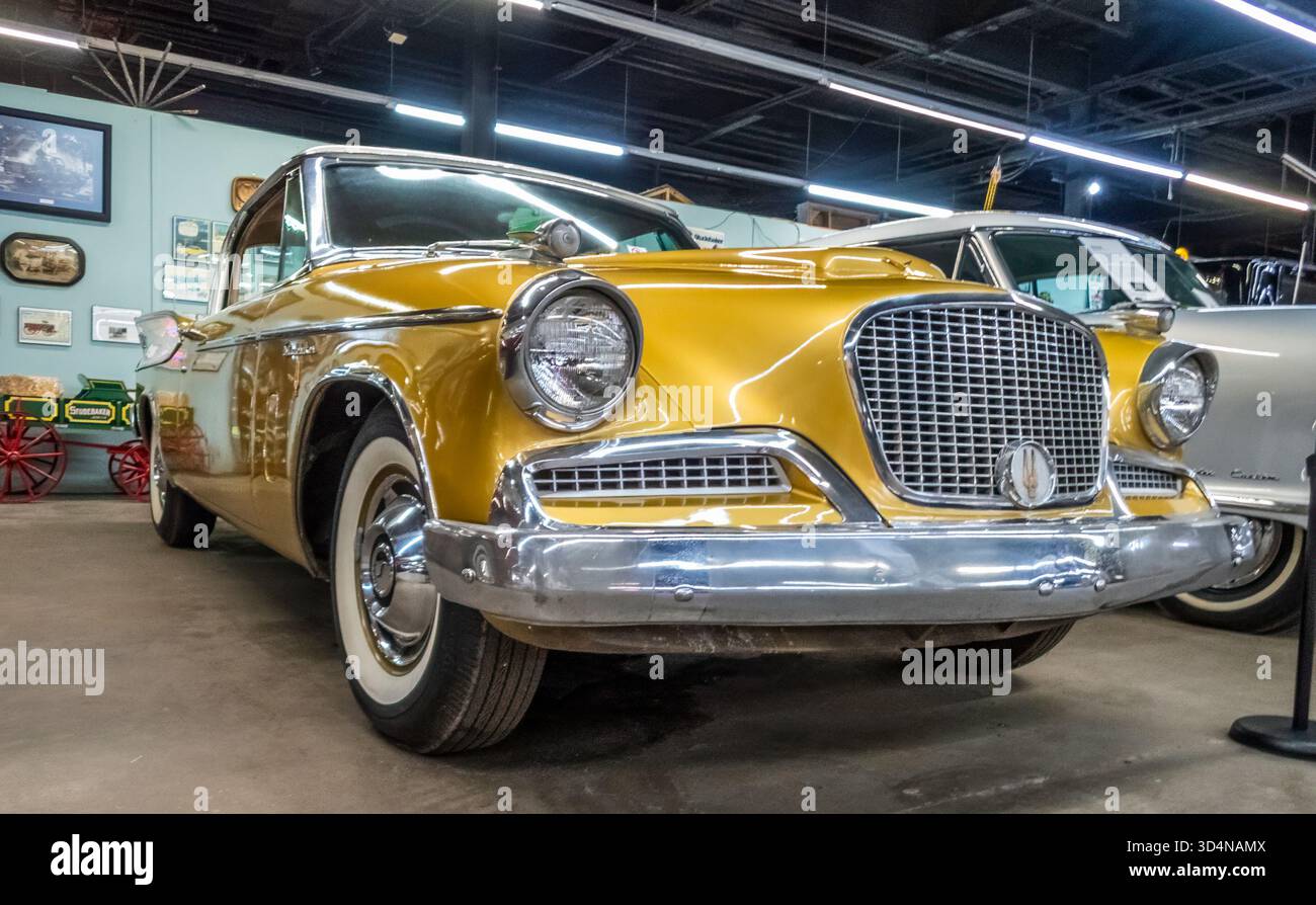 Miles Through Time Automotive Museum befindet sich in der Vintage Garage Antiques in Clarkesville Georgia USA Stockfoto