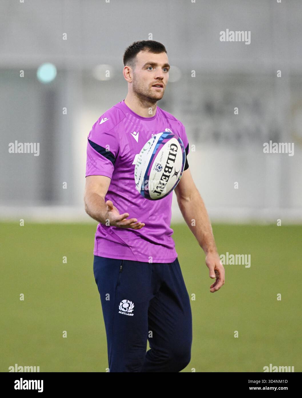 Oriam, Edinburgh.Scotland.UK. 11/11/25 Schottland Training Session für Quilter Nations Series Match gegen Argentinien. Ben White aus Schottland Credit: eric mccowat/Alamy Live News Stockfoto