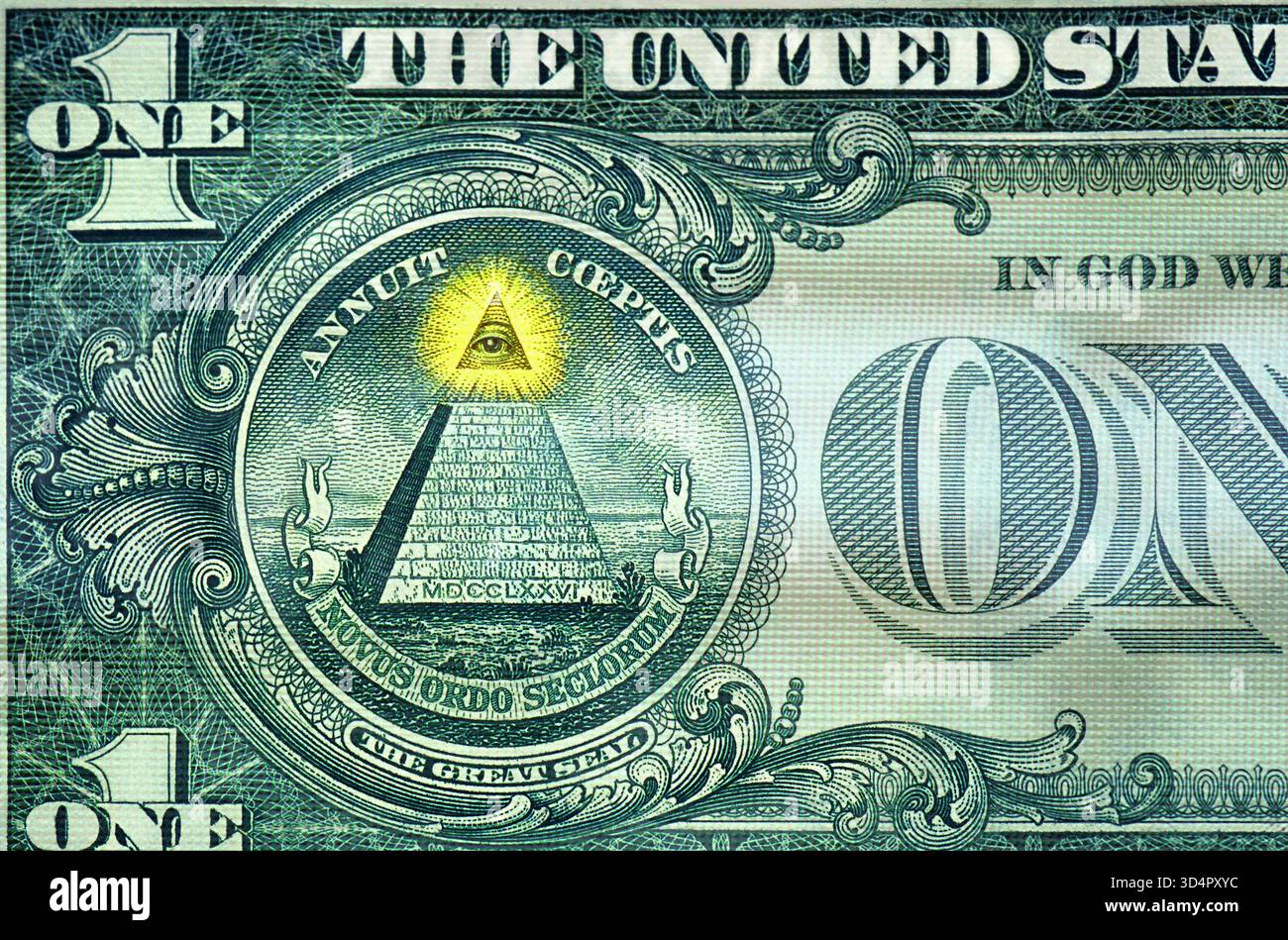 US-Dollar-Schein mit dem Auge der Vorsehung hervorgehoben. Amerikanisches Bargeld. Pyramide. Augenlogo hervorgehoben. US-Dollar Bargeld Stockfoto