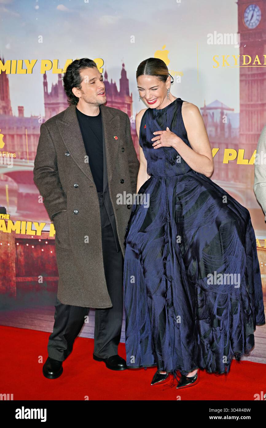 London, Großbritannien. November 2025. Kit Harington, Michelle Monaghan bei der Family Plan 2 World Premiere, London, Großbritannien. (Foto von 李世惠/siehe Li/Picture Capital) Credit: Siehe Li/Picture Capital/Alamy Live News Stockfoto