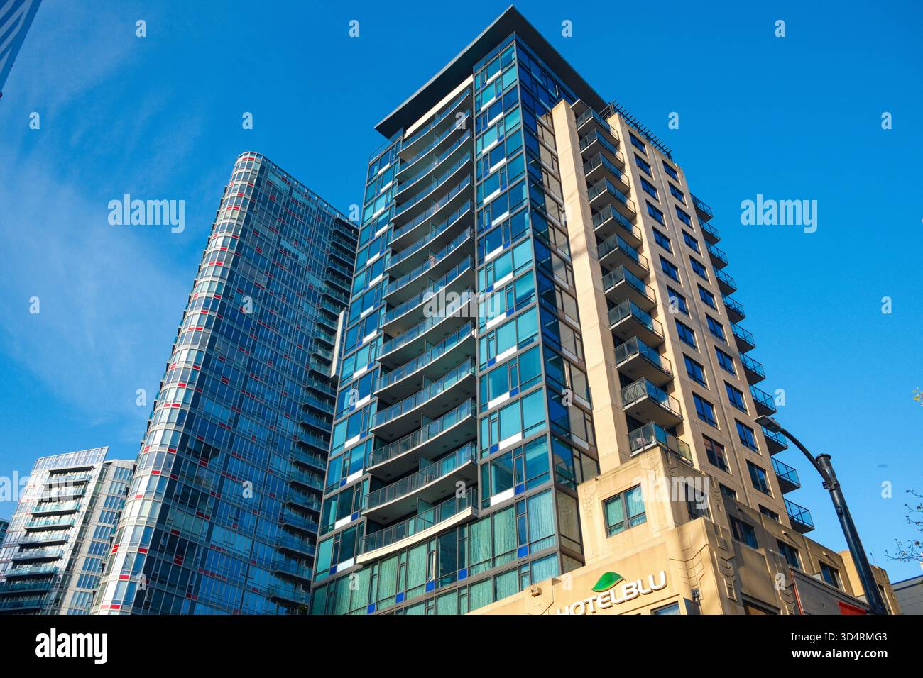 Das Hotel BLU Vancouver by Robson & Cambie Streets in der Innenstadt von Vancouver, BC. Stockfoto