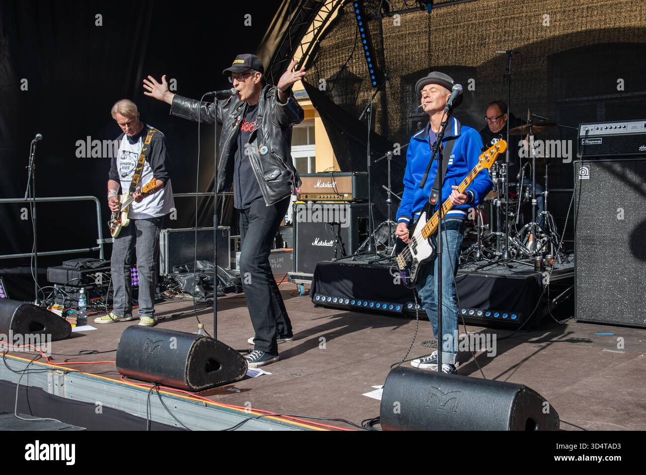 Tappajatomaatit auf der Bühne beim Punk ja Yäk 2025 Punk Rock Festival in Turku, Finnland Stockfoto
