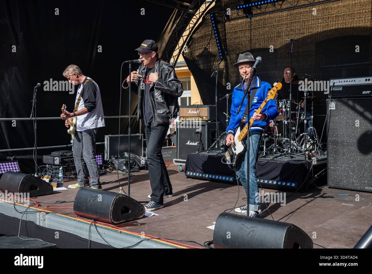 Tappajatomaatit auf der Bühne beim Punk ja Yäk Urban Punk Rock Festival in Turku, Finnland Stockfoto