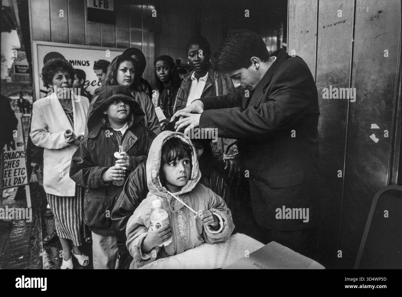 Faith Healing an der Brixton Road in Brixton, London, Großbritannien, Stockfoto