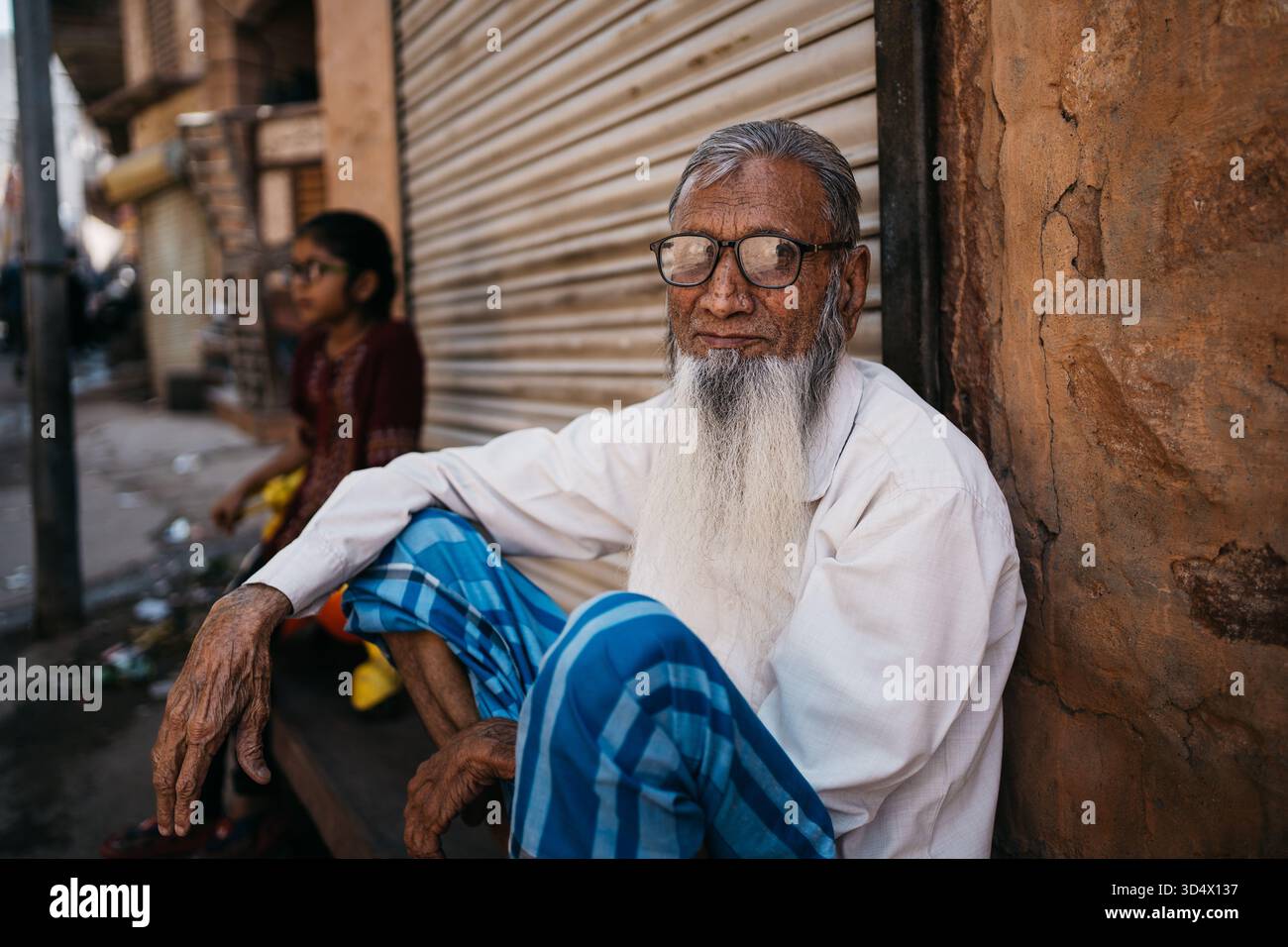 Foto in den Straßen von Alt-Delhi, Delhi, Indien. Zeigt das tägliche Leben der Menschen vor Ort. Stockfoto