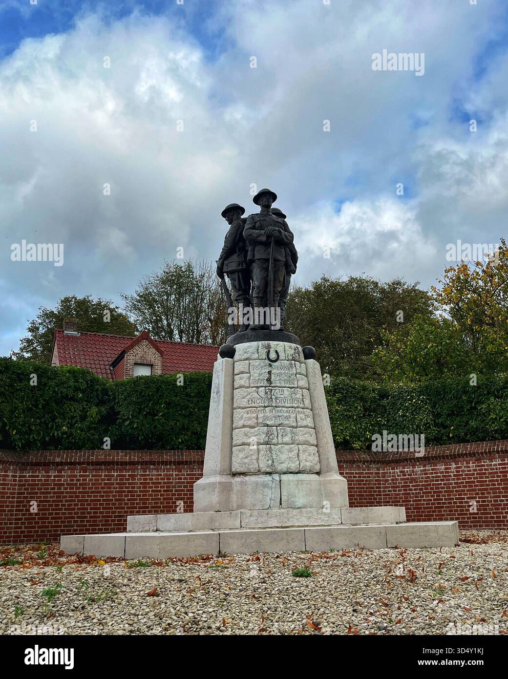 37th Division Memorial in Monchy le Preux in Nordfrankreich zum Gedenken an die britischen Truppen des Ersten Weltkriegs - Smartphone-aufgenommenes Stockfoto