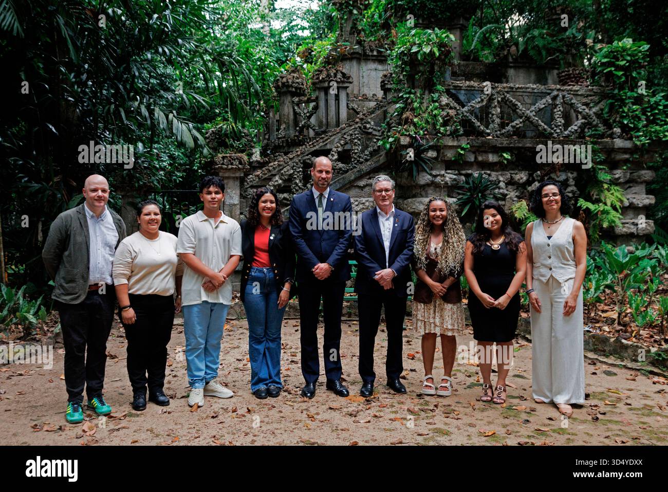 BELEM, BRASILIEN - 06. November 2025 - der britische Premierminister Keir Starmer und William, der Prinz von Wales, besuchen das Emilio Goeldi Museum, wo sie während des COP30-Gipfels der Vereinten Nationen zur Klimaschutzkonferenz 2025 in Belem, Brasilien, junge Politiker zum Thema Klimaschutz trafen - Foto: Geopix/No 10/Simon Dawson Stockfoto