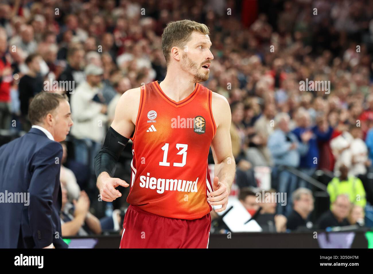 Andreas Obst (FC Bayern Basketball, #13), GER, FC Bayern Basketball vs. FC Barcelona, Basketball, Euroleague, Spieltag 10, Saison 2025/2026, 12.11.2025, Foto: Eibner-Pressefoto/Jenni Maul Stockfoto