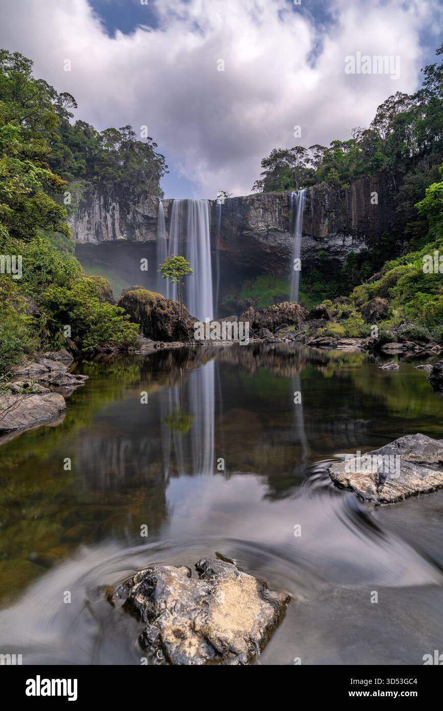 18. März 2025: Der majestätische K50-Wasserfall befindet sich im Naturschutzgebiet Kon Chu Rang, Bezirk K'Bang, nördliche Provinz Gia Lai Stockfoto