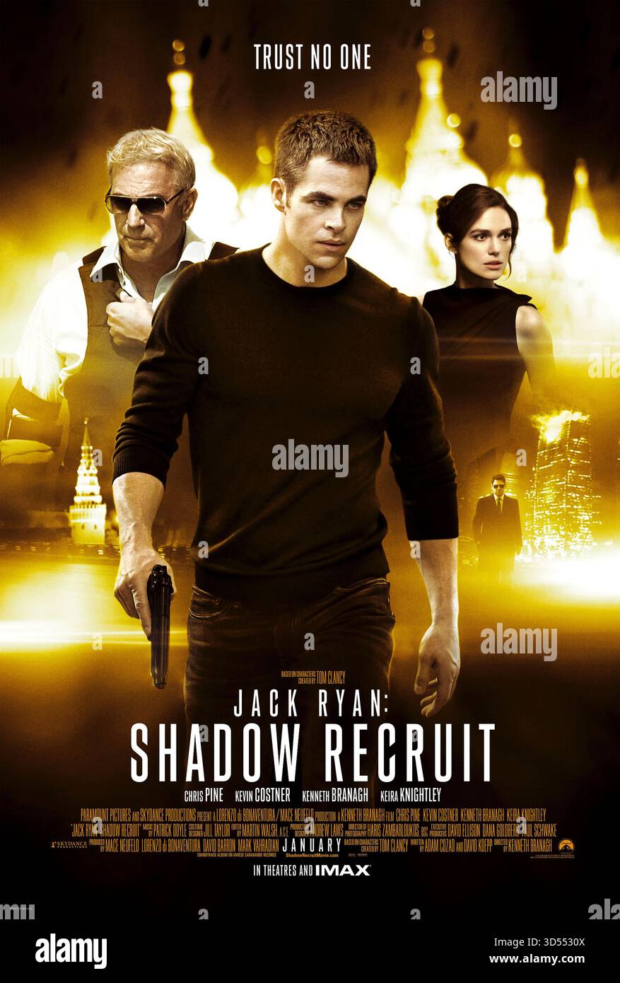 Jack Ryan: Shadow Recruit (2014) unter der Regie von Kenneth Branagh mit Chris Pine, Kevin Costner und Keira Knightley. Der CIA-Analyst Jack Ryan entdeckt einen russischen Plan, die US-Wirtschaft durch Terrorismus zu lähmen. US-Poster NUR FÜR REDAKTIONELLE ZWECKE. Quelle: BFA / Paramount Pictures Stockfoto