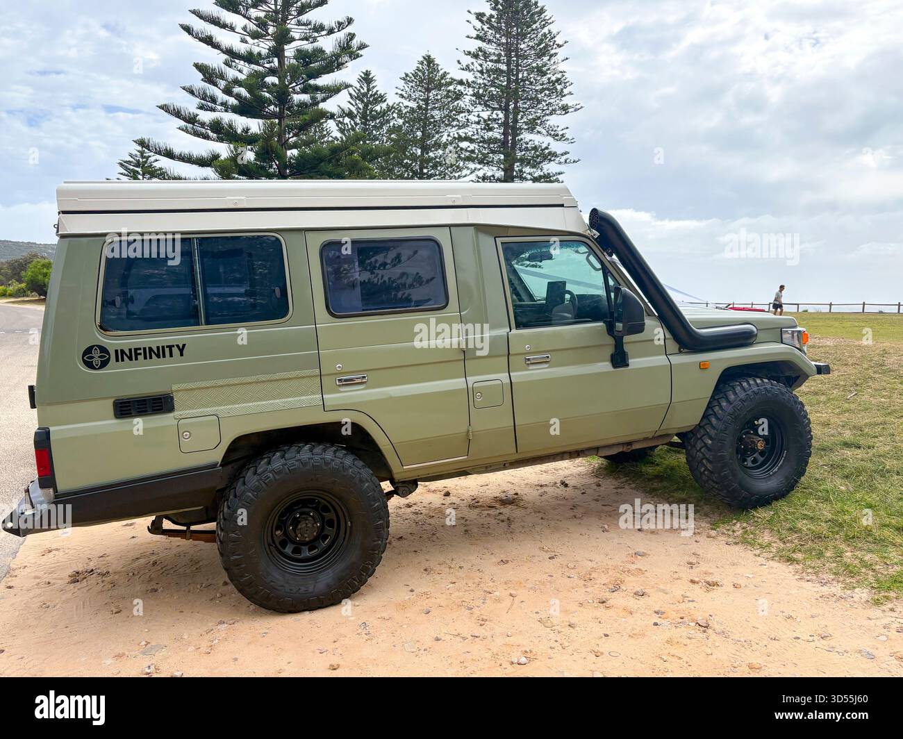 1996 Toyota Landcruiser Truppenträger Rugged 4WD Stockfoto