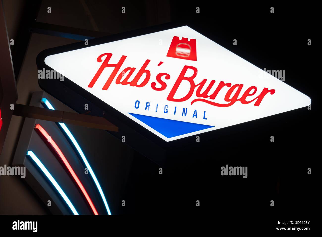 Neonschild vor dem Burgerrestaurant hab's BURGER in Wien Österreich. Der Name ist ein lustiger, kluger Wortspiel über den Namen der Habsburger Kaiserdynastie Stockfoto
