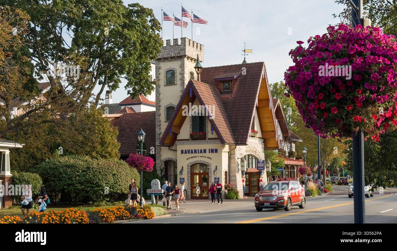 Frankenmuth, Michigan, ist eine charmante Stadt im bayerischen Stil im Saginaw County, die Besucher mit einzigartigen kulturellen Erlebnissen anlockt. Das jährliche Oktoberfest Stockfoto