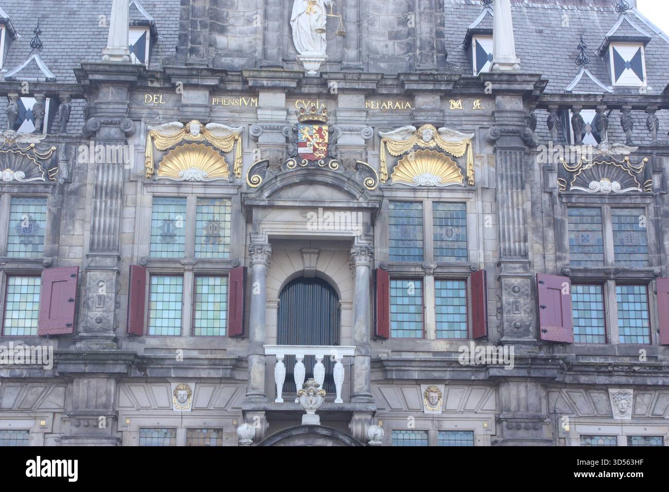 Das Stadhuis am Marktplatz in Delft, Niederlande Stockfoto