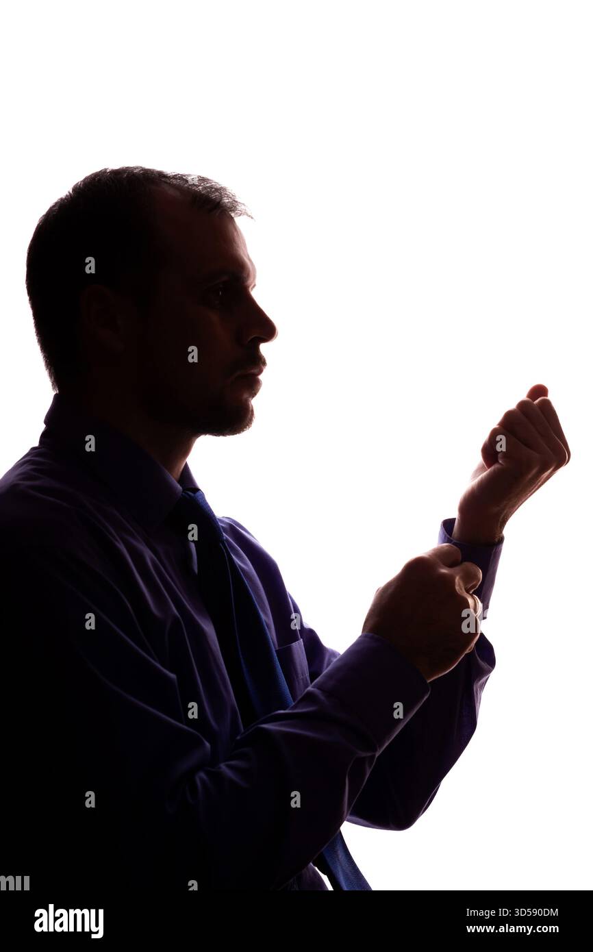 Nachdenklicher junger unrasierter Mann, Geschäftsmann, Geschäftskleidung, Silhouette - auf weißem Hintergrund isolieren Stockfoto