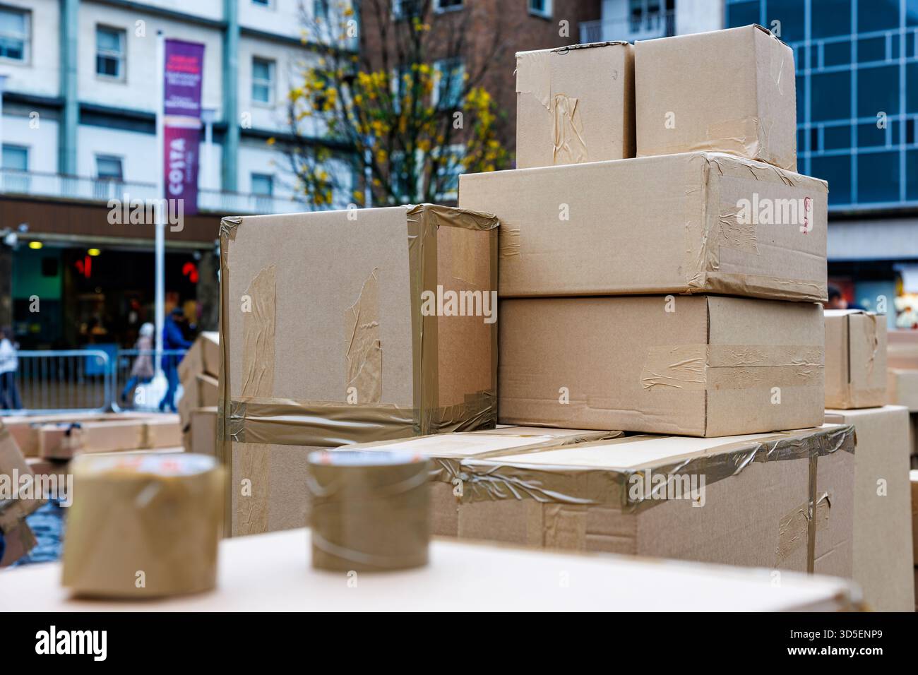 Coventry - der Coventry Blitz - 15. November 2025 von 1940 bis 1942 Nazi-Deutschland die Kartonkirche, die als Erinnerung an Blitz erbaut wurde Stockfoto