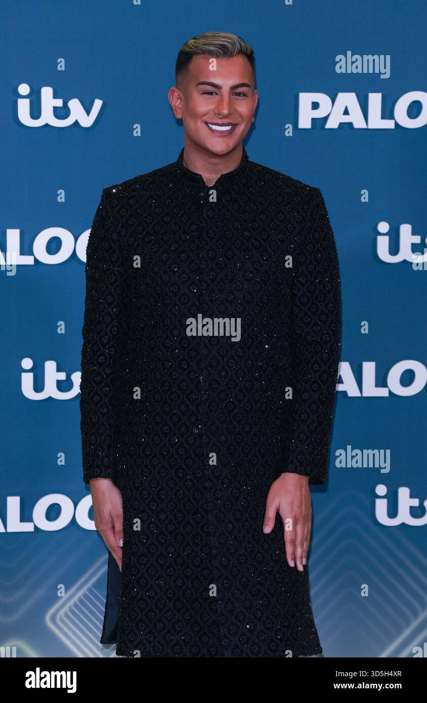 Junaid Ahmed sah beim ITV Palooza 2025 im Barbican Centre in London. Stockfoto